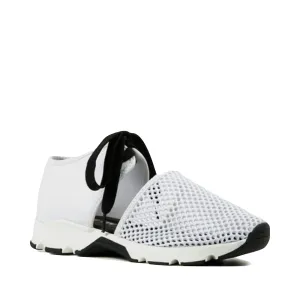 All Black Women's Erstaunliche Mesh-Sneaker in Weiß