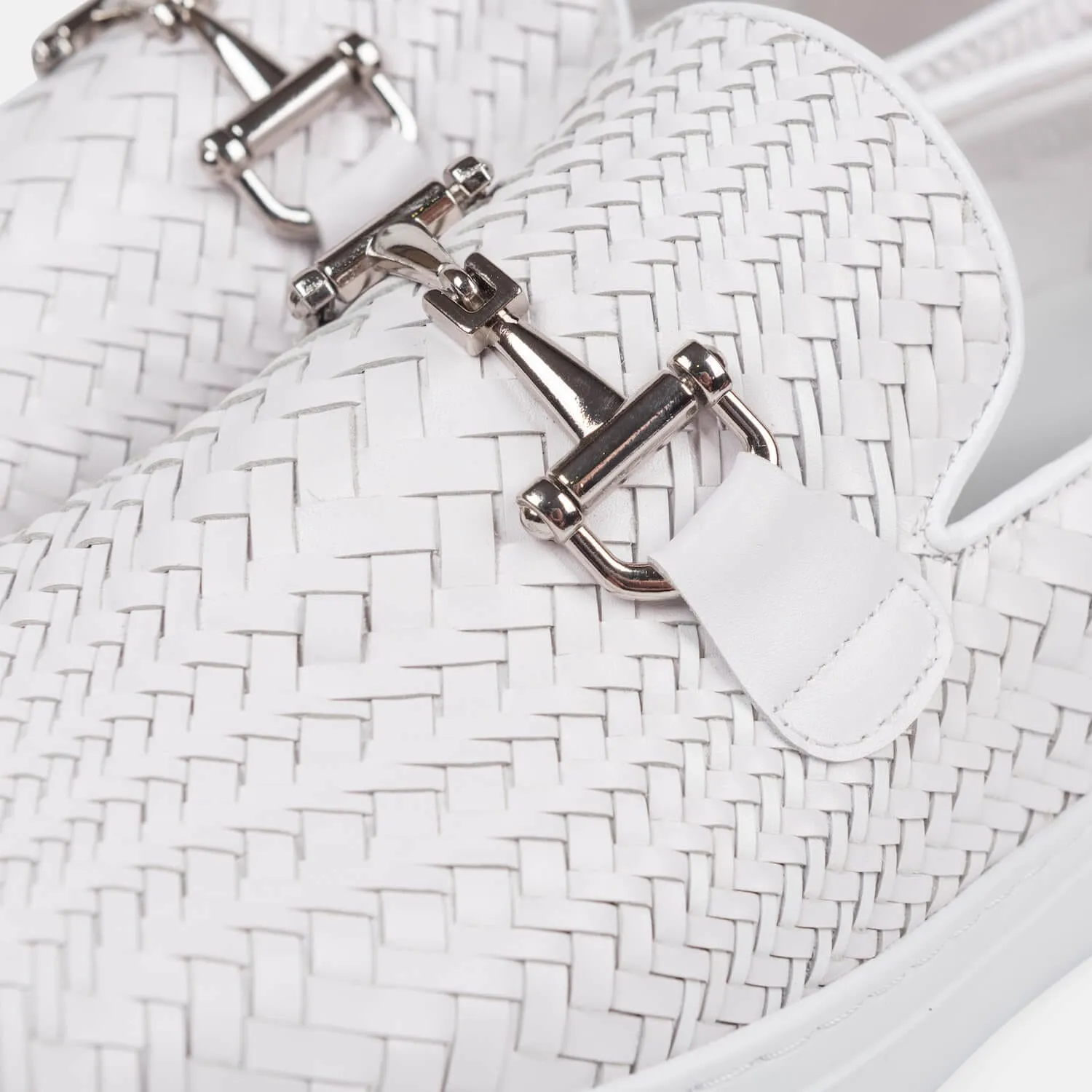 Boardwalk Weiße Geflochtene Leder Pferdebit-Sneaker