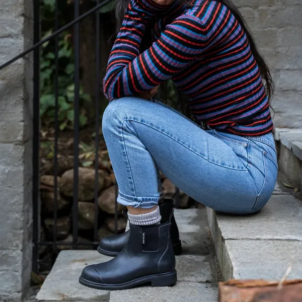 Bobbi Regenstiefel in Schwarz von Merry People