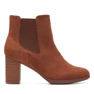 Clarks Bayla Rose in Braunem Wildleder