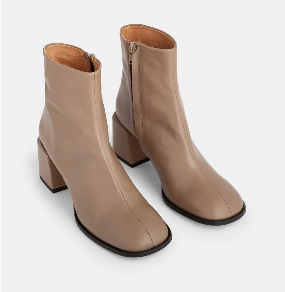 Ivylee Maxine Hellbeige - LETZTES PAAR Größe 36 Schuhe_Ivy-Lee