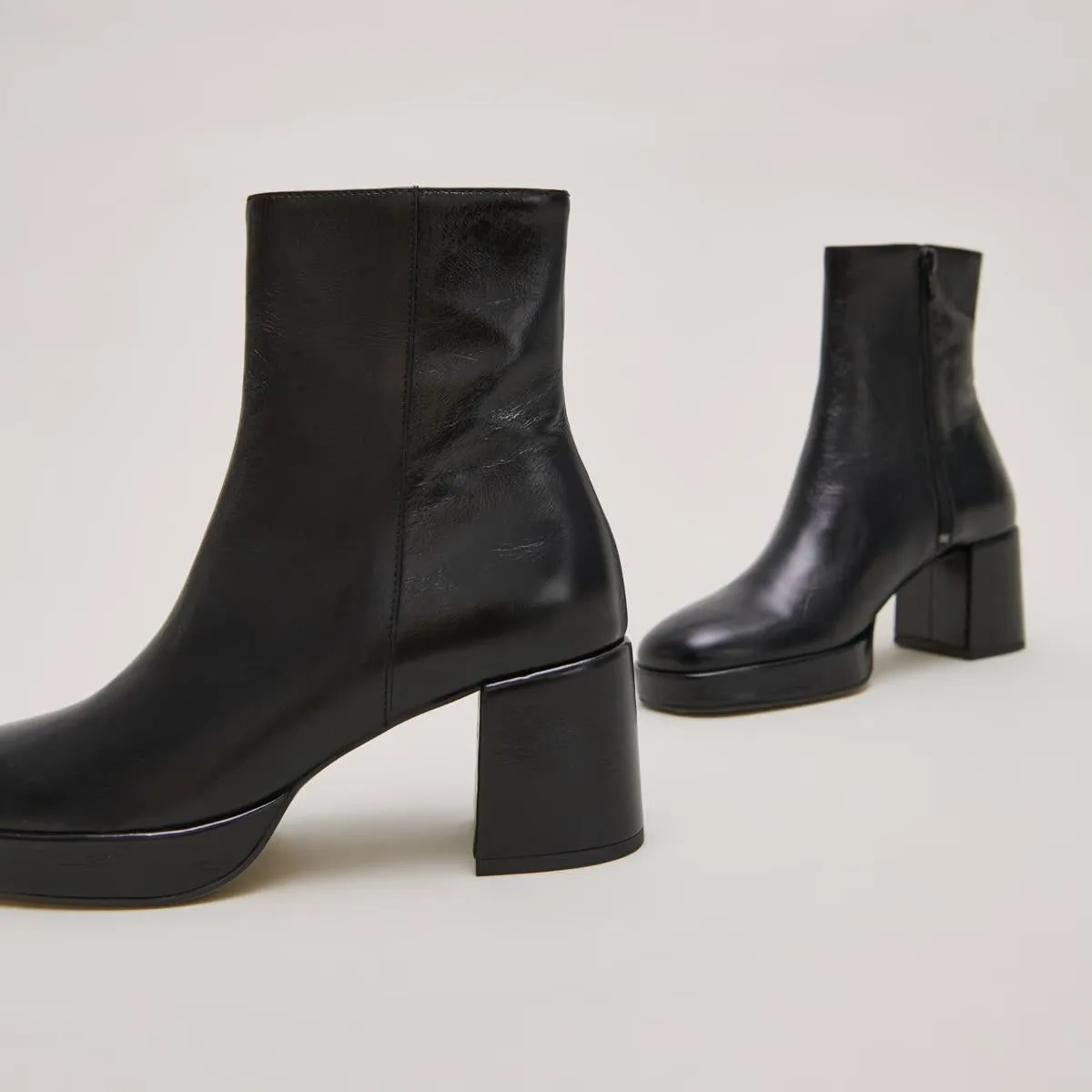 Jonak Damenschuhe 088 - Vanves Gealtertes Leder Schwarz