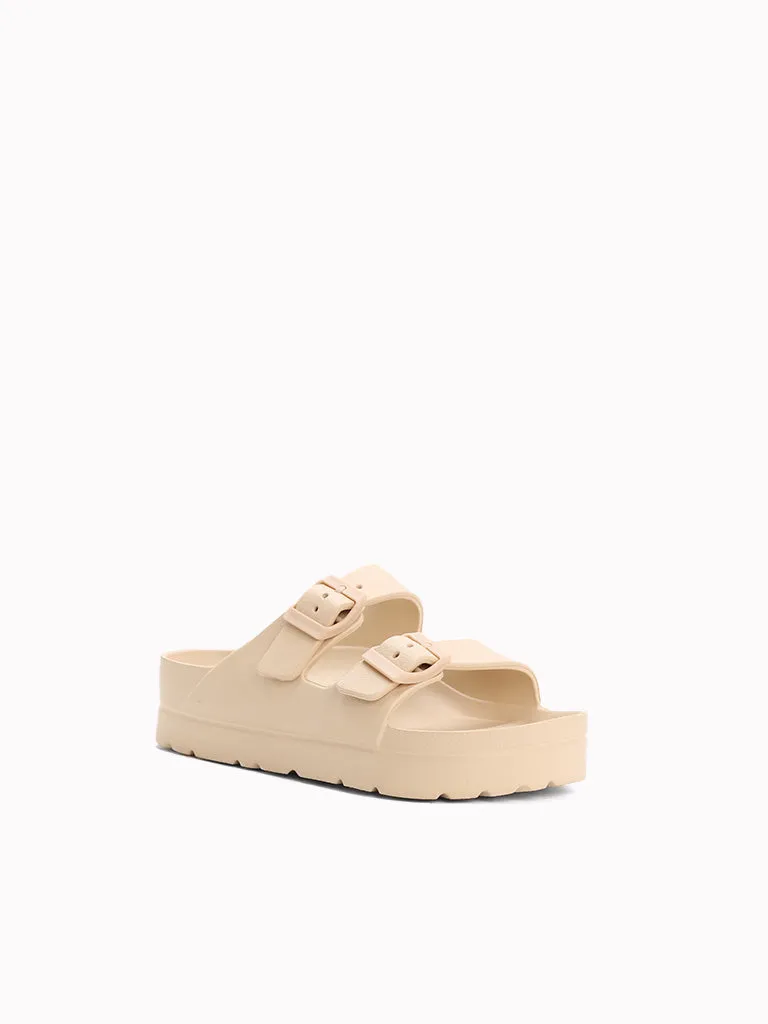 Kylie Flache Slides