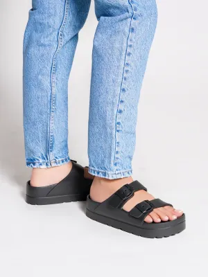 Kylie Flache Slides
