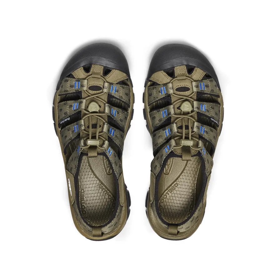 Herren Newport Retro Sandale x Études Studio | Études Olive
