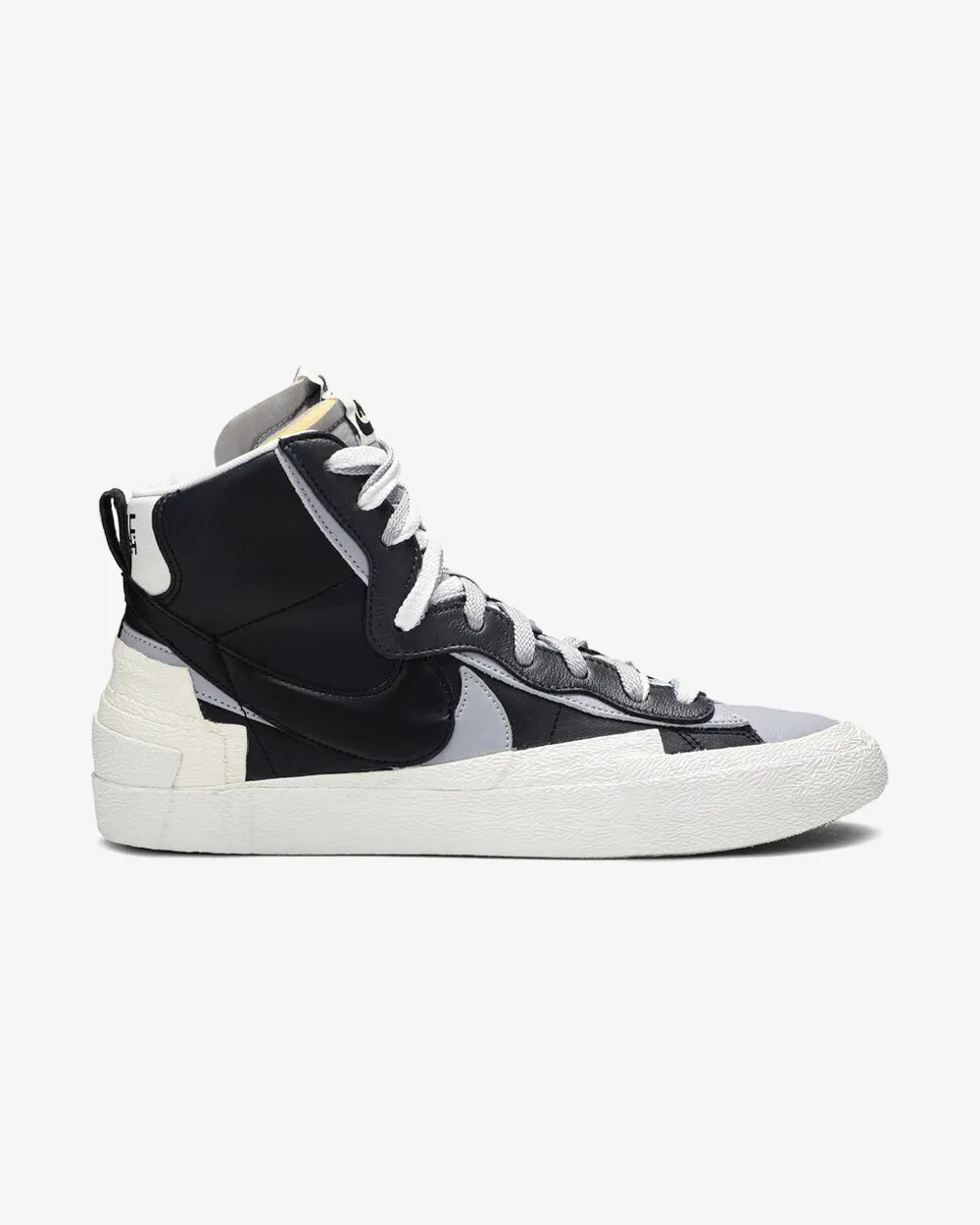 NIKE X SACAI MID BLAZER SCHWARZ