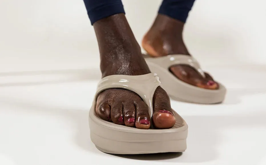 OOFOS OOMEGA SLIPPER