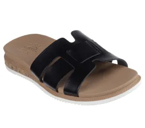 Skechers Bobs Desert Kiss Low Peak Look