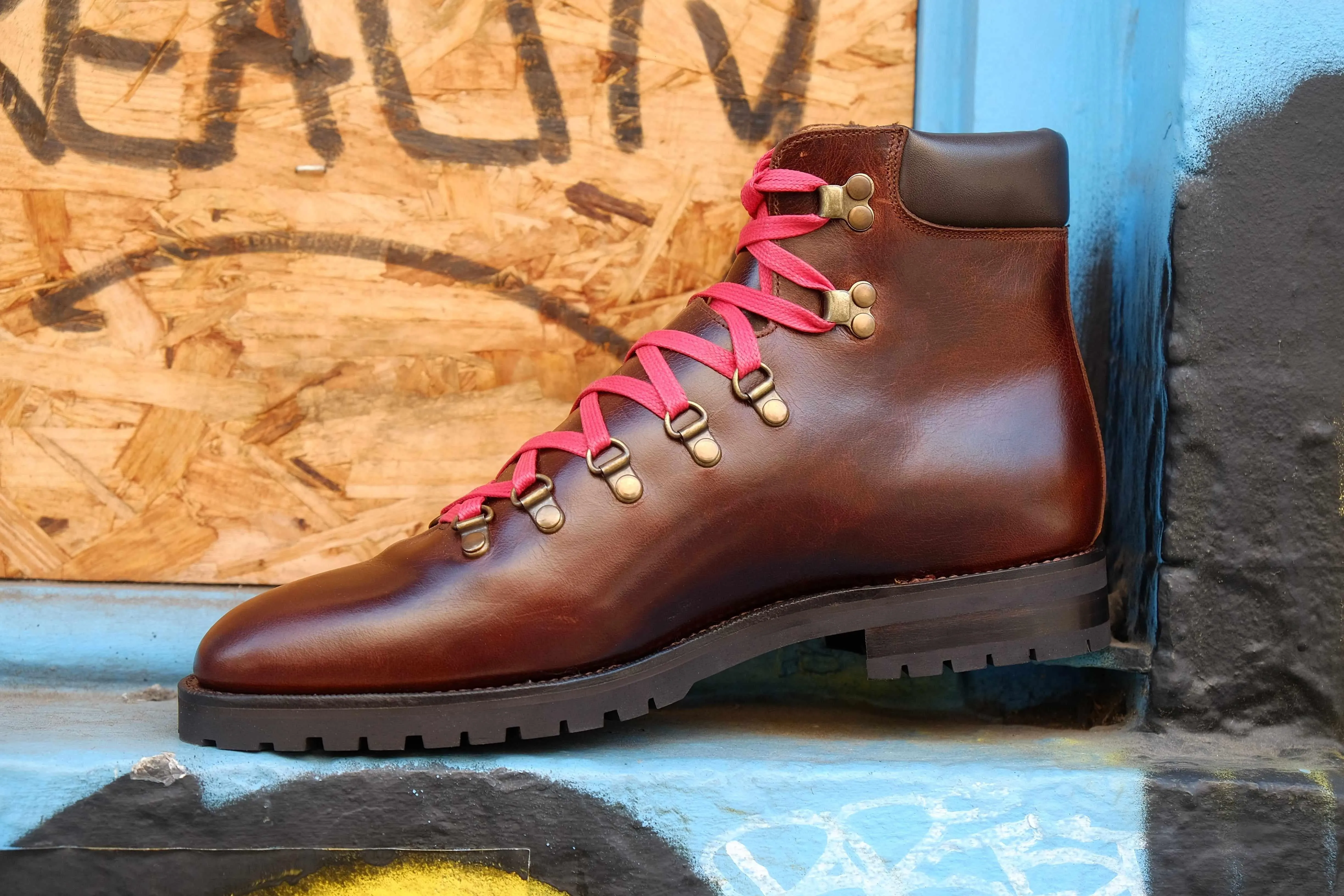 Snoqualmie - Robuster Brauner Commando