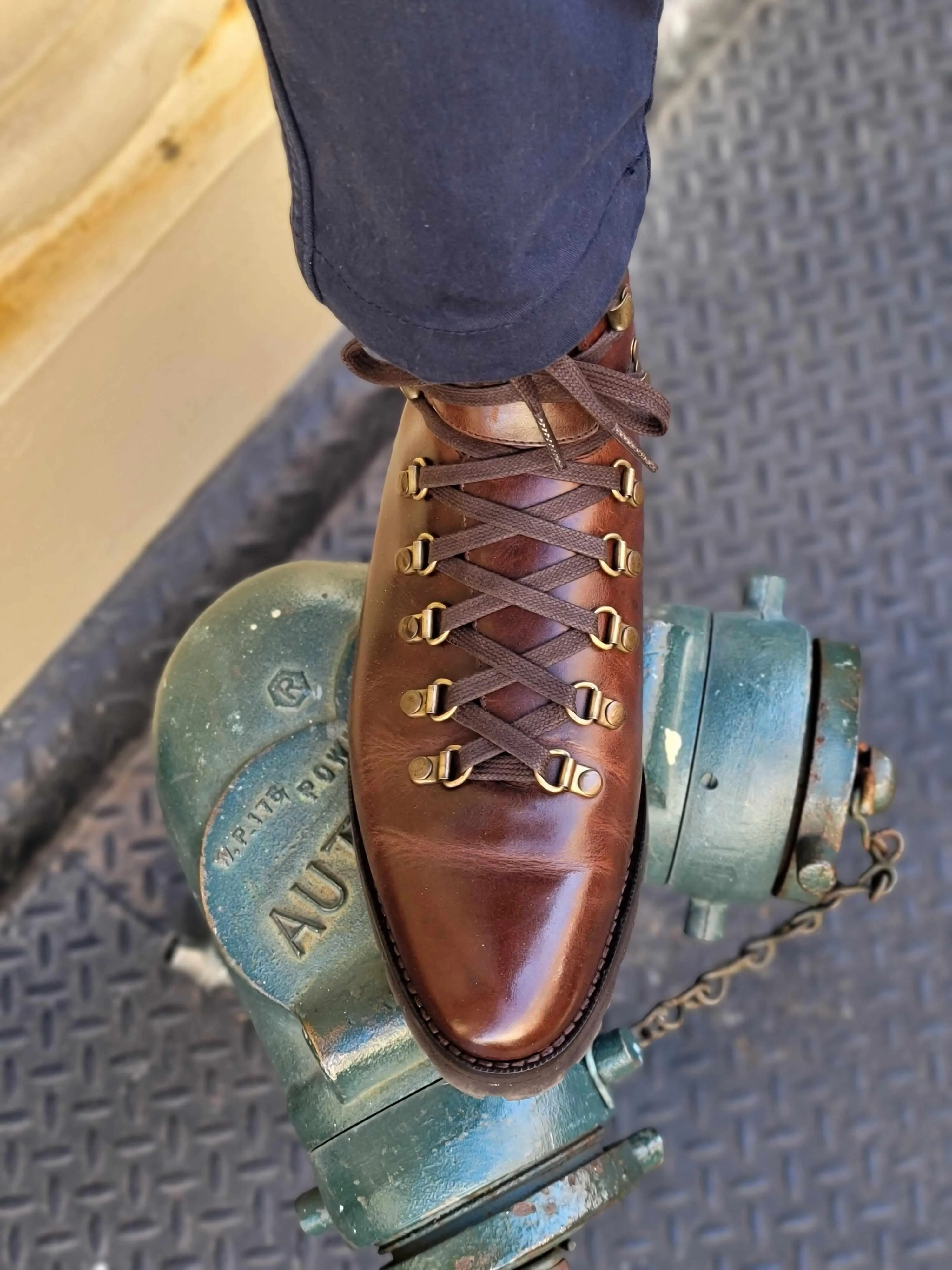 Snoqualmie - Robuster Brauner Commando