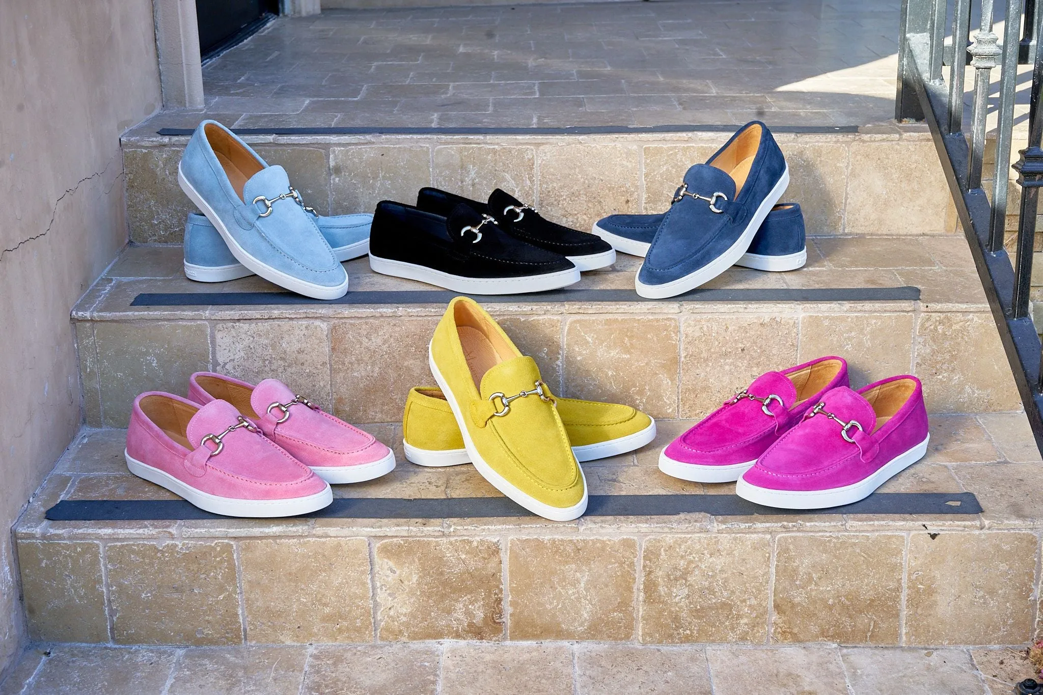 Suede Slip-On Horsebit Loafer Schwarz