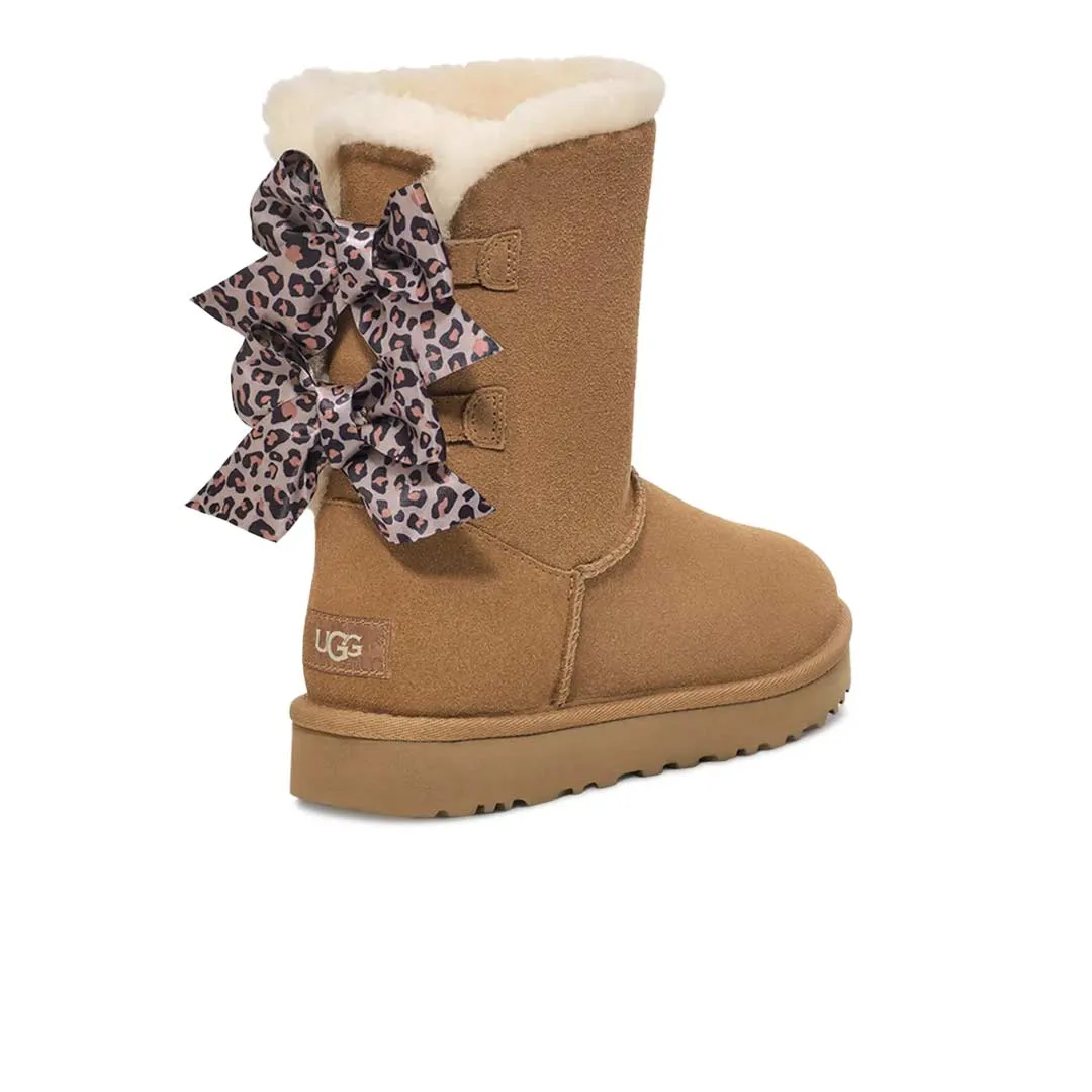 UGG® - Bailey Bow Leopard Stiefel für Damen (1138090-CHE)